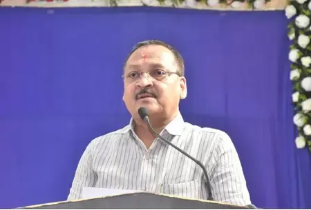 Gujarat Government Aims for 2.10 Lakh Direct Recruitments Over Next Decade