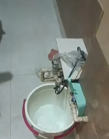 क्या ग्रेटर नोएडा के डेल्टा वन में दूषित जलापूर्ति की शिकायत पर प्राधिकरण ने सही कार्रवाई की?