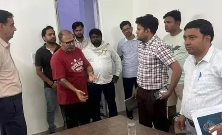क्या ग्रेटर नोएडा में कूड़ा प्रबंधन में लापरवाही के चलते दो सोसायटी पर 40 हजार का जुर्माना हुआ?