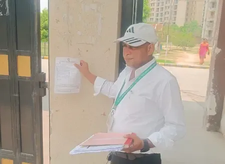 ग्रेटर नोएडा प्राधिकरण की कार्रवाई, अल्सटोनिया सोसायटी पर 48 हजार रुपए का जुर्माना