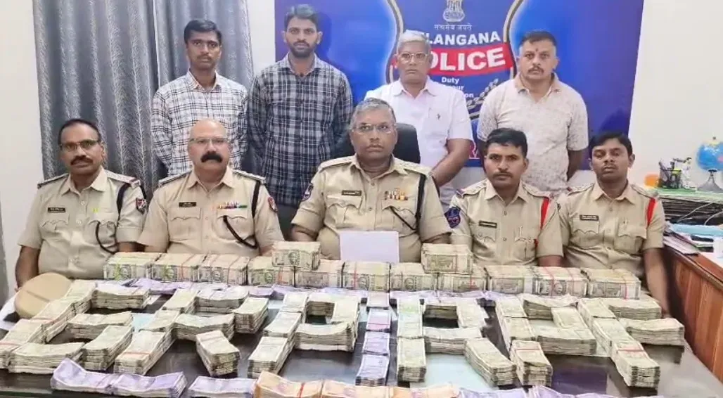 GRP, RPF seize ₹1.22 crore hawala cash on Devagiri Express in Secunderabad