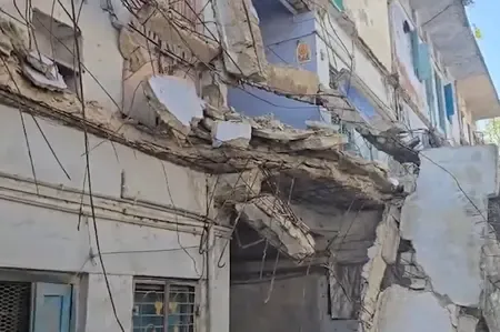 What Happened in Ahmedabad? 20 Residents Trapped as Gallery Collapses
