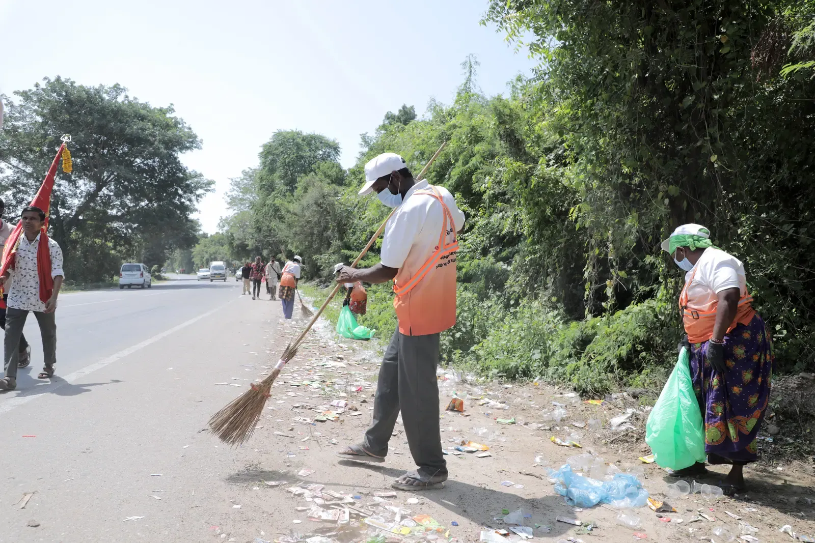 Gujarat GPCB processes 906 tonnes of pilgrimage waste since 2024, reaches 1.43 crore devotees