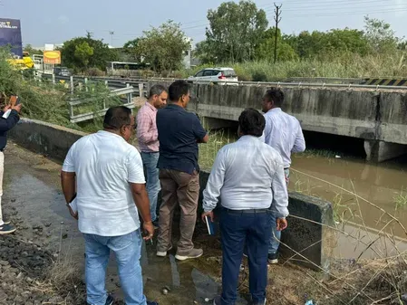 Ahmedabad DRM inspects monsoon rail safety on Viramgam, Barejadi sections