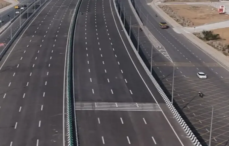 Gujarat Unveils Two Major Expressway Initiatives Valued at Rs 96,240 Crore