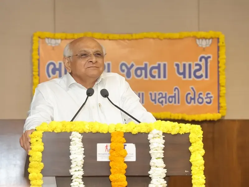 Has the Gujarat Cabinet Cleared 23 Land Allotments to Boost Water, Power, and Port Infrastructure?