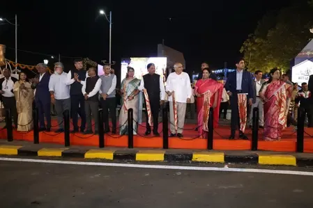 What Spectacular Events Unfolded at Kankaria Carnival 2025?