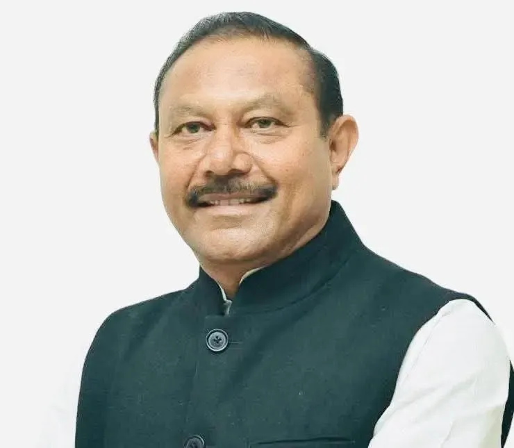 Gujarat Assembly By-Election: Bhrugurajsinh Chauhan to Represent Congress in Umreth