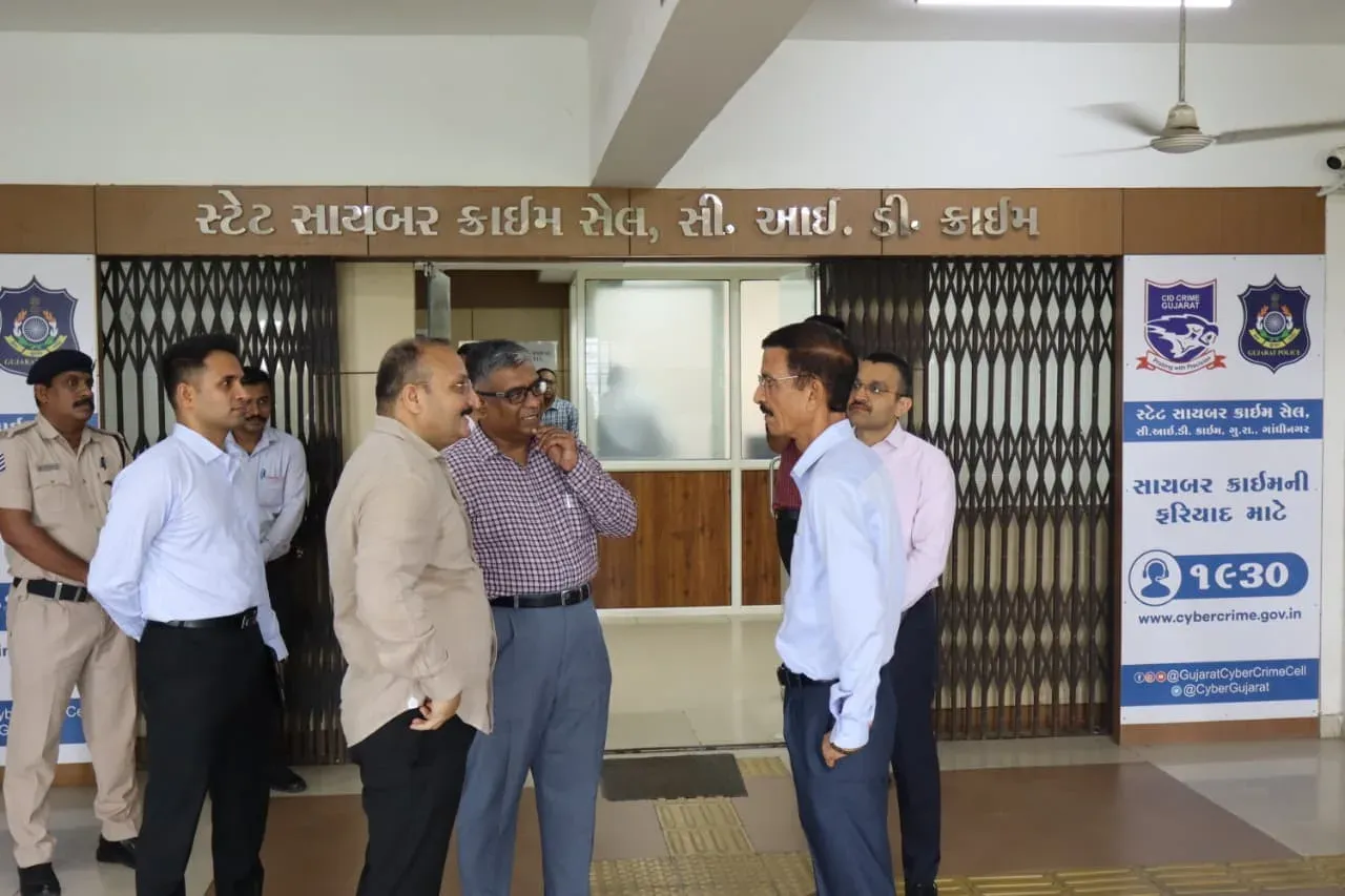 Gujarat DGP inspects Gandhinagar Cyber Centre, pushes helpline 1930 expansion