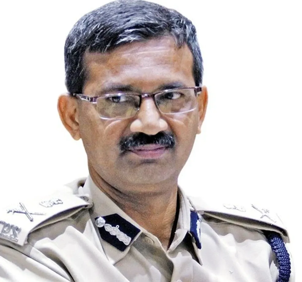Why Did Gujarat DGP Vikas Sahay Receive a Service Extension?