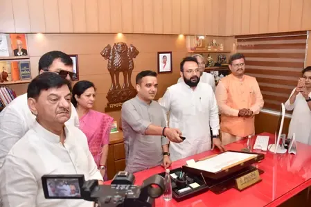 Vadodara Unveils Digital MP Office Portal to Enhance Citizen Engagement