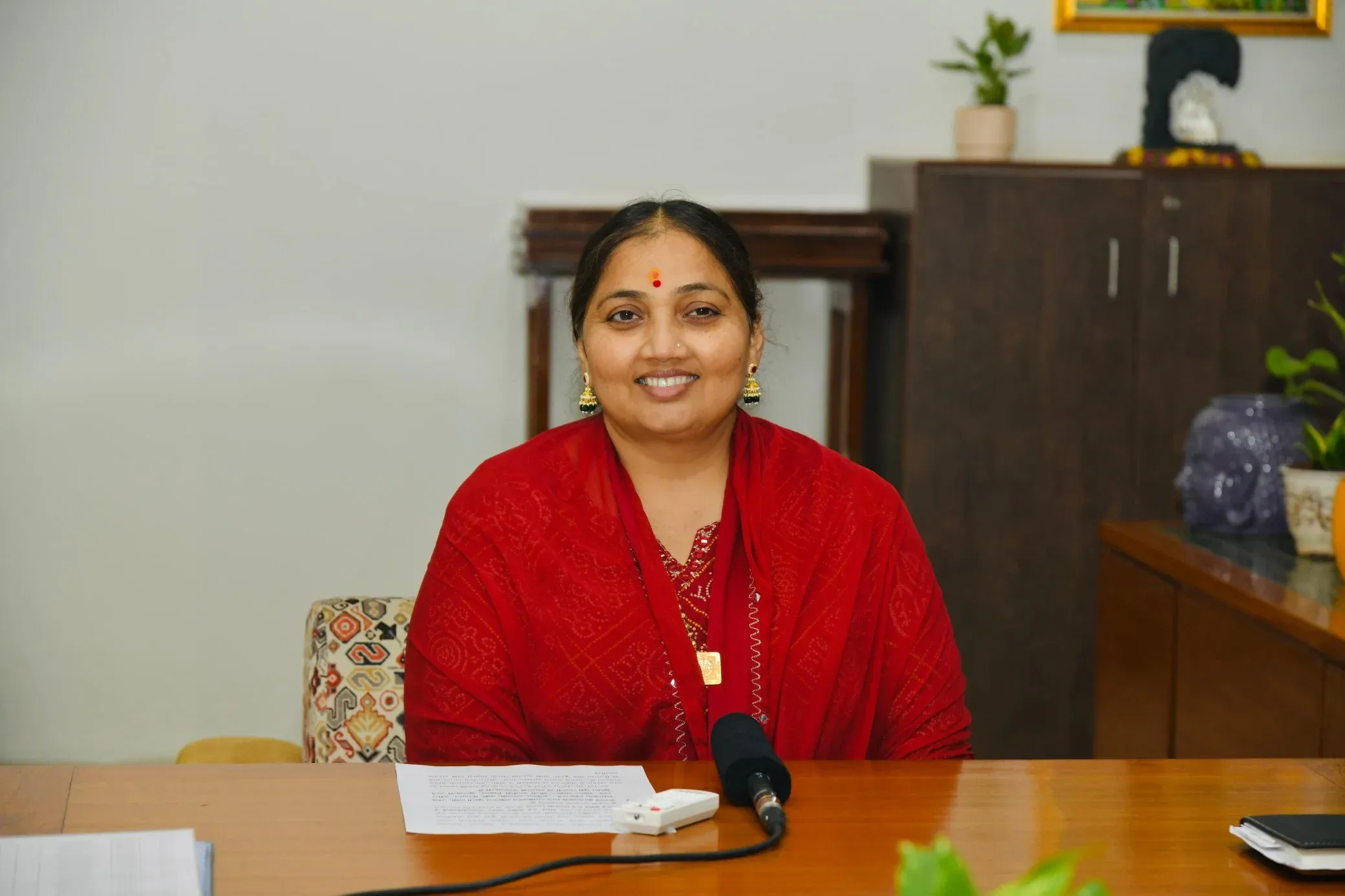 How has Gujarat disbursed Rs 393.9 crore to over 18 lakh marginalized beneficiaries?