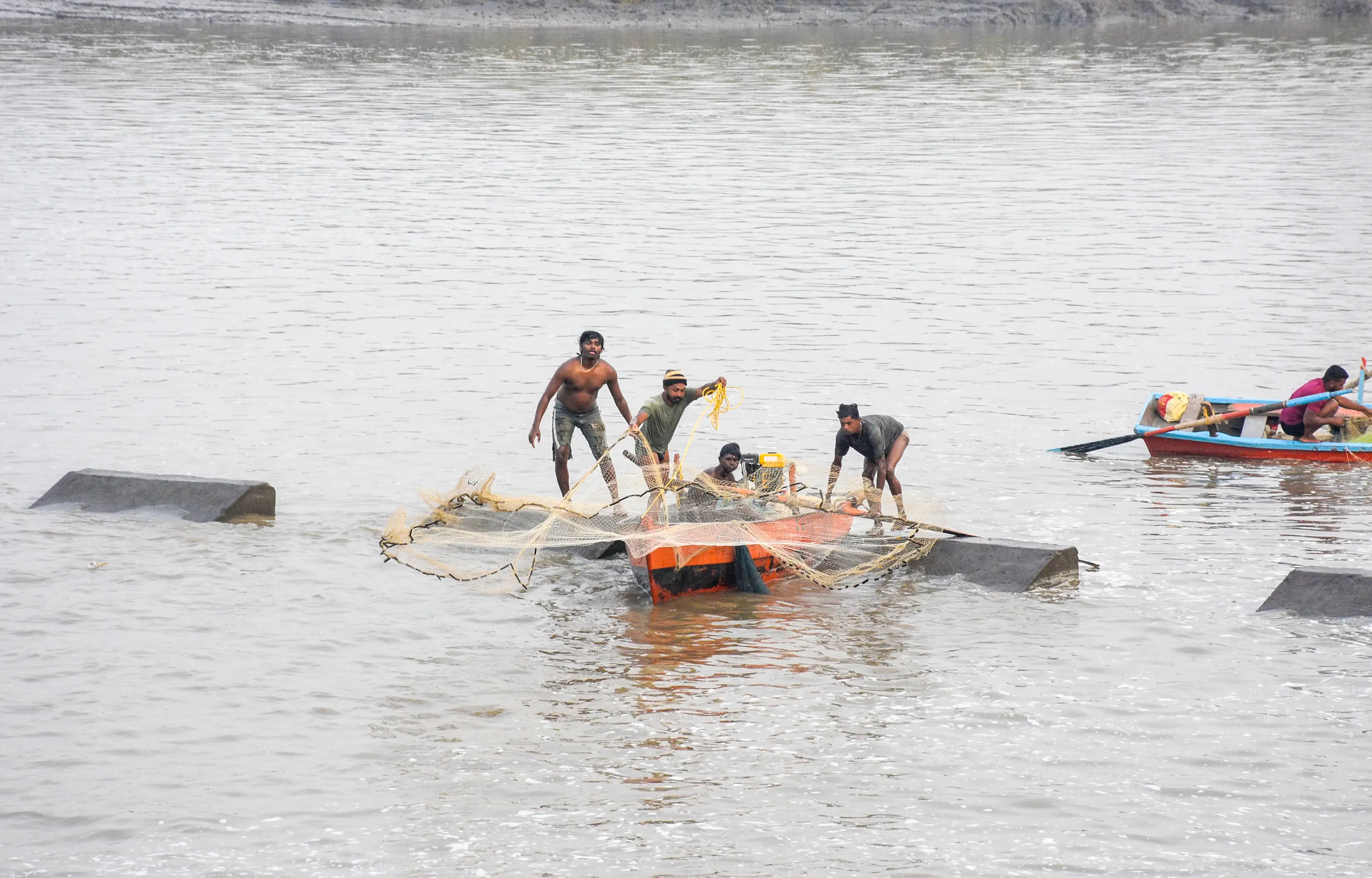 Centre Announces Diesel Price Rollback for Gujarat Fishermen