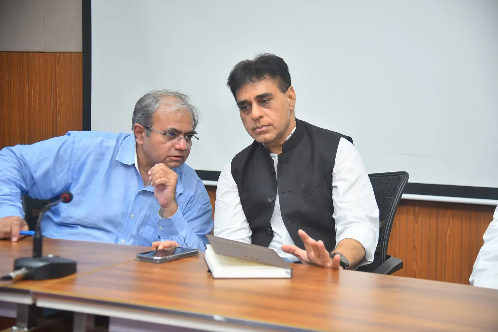 Gujarat Health Minister orders transfer of psychiatry professor after 18 doctors' complaints