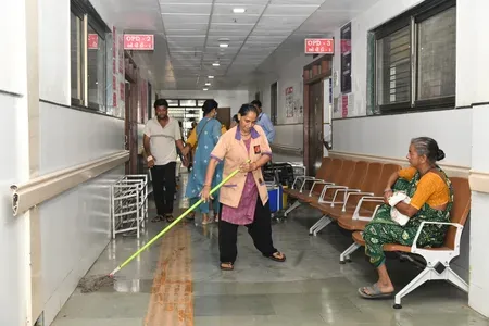Sola Civil Hospital removes 79 kg waste in Gujarat's Namo Swachhta Abhiyan drive