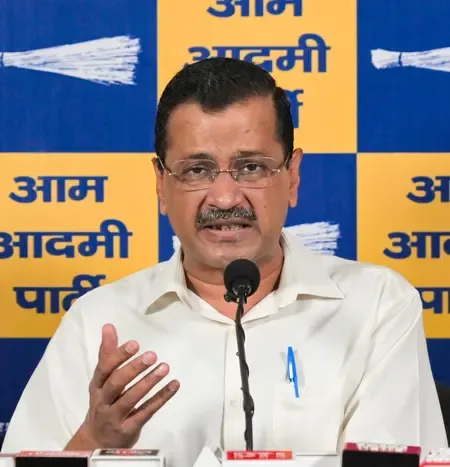गुजरात में 'आप' की लोकप्रियता से घबराई भाजपा सरकार, कार्यकर्ताओं को कर रही गिरफ्तारः केजरीवाल 