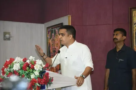 What Did Gujarat Minister Hear from Citizens at Rajkot Lok Darbar?