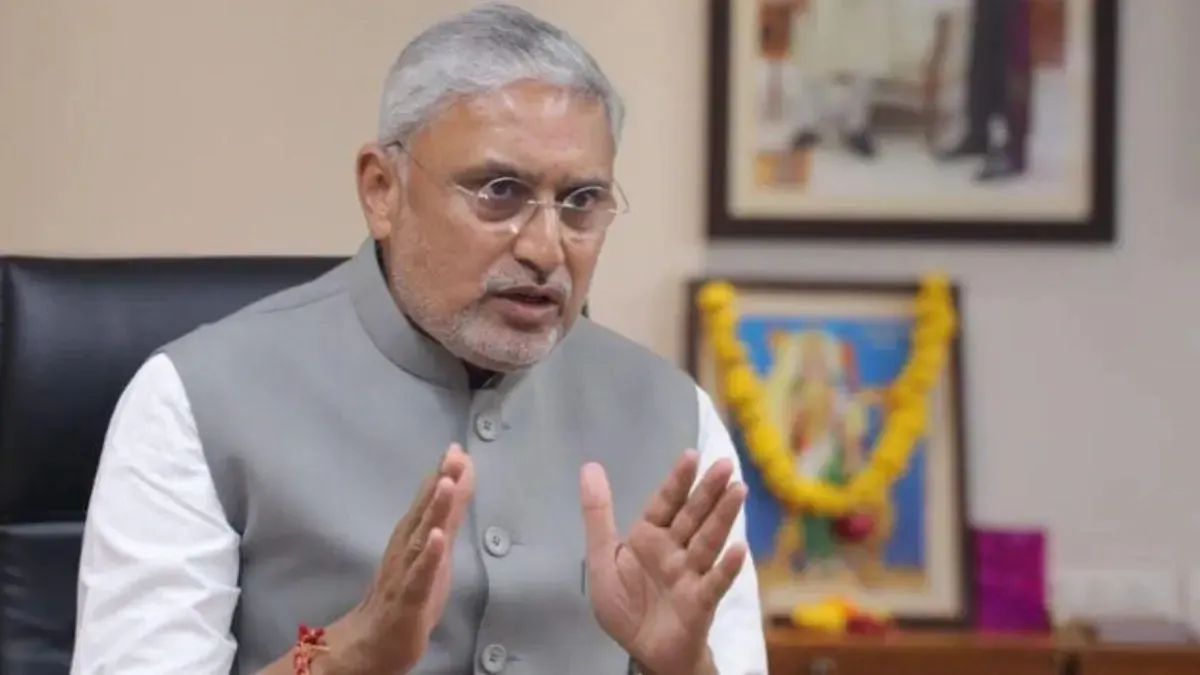 Gujarat State Minister Evaluates Road Developments in Botad, Inspects Over 2,900 Roads