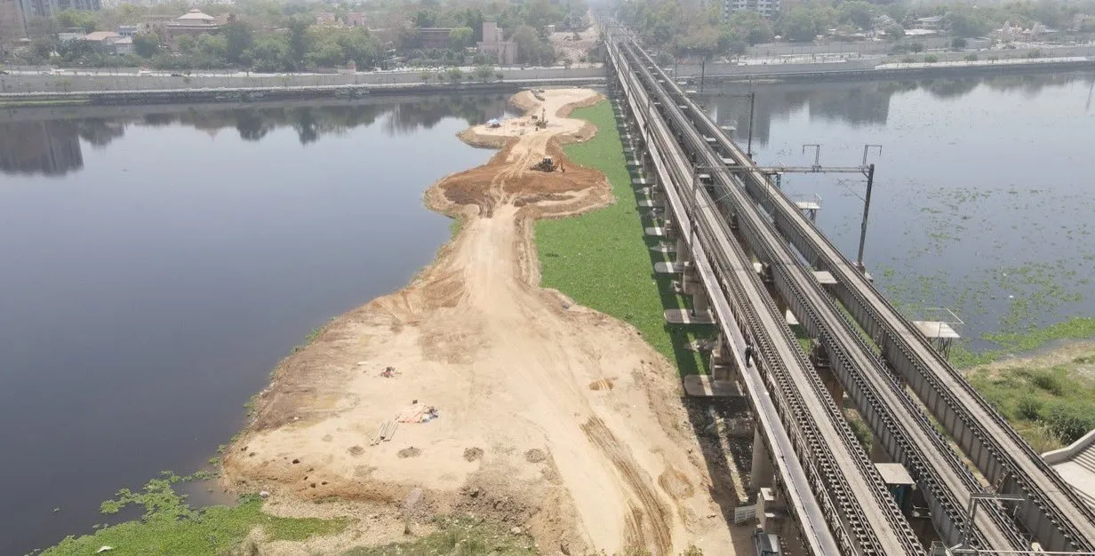 Is the ‘Gujarat Model’ Behind PM Modi's Vision for the Ahmedabad High-Speed Rail Project?