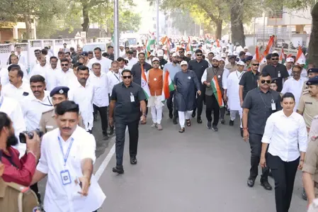गुजरात: मुख्यमंत्री भूपेंद्र पटेल ने जूनागढ़ में 'एकता मार्च' को हरी झंडी दिखाई