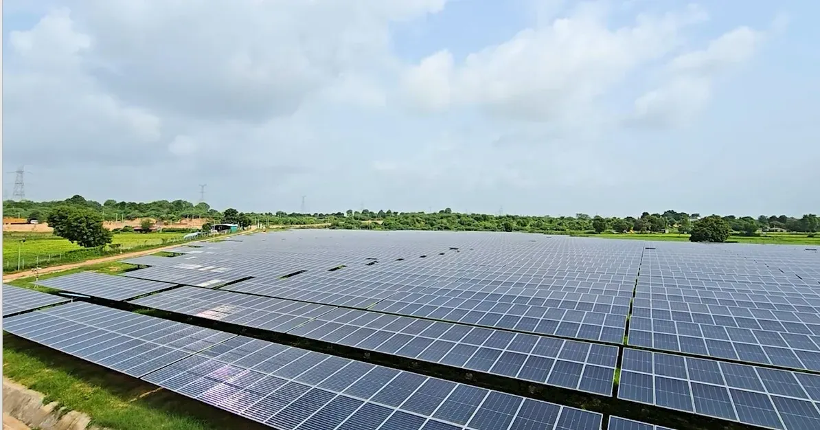 गुजरात ने 2025-26 में 49.79 मिलियन टन कार्बन उत्सर्जन घटाया, देश में नवीकरणीय ऊर्जा में अव्वल