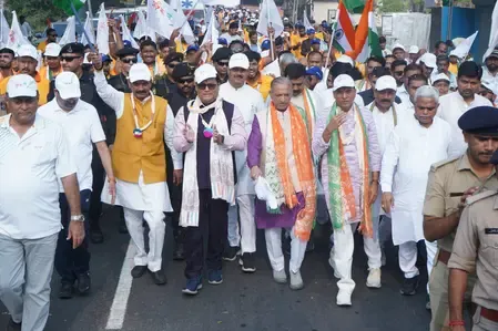 Gujarat: Patriotic fervour outpours as Unity March moves through Anand