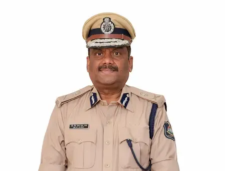 Will the Gujarat Police Chief Evaluate Kutch's Border and Coastal Security?