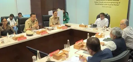 गुजरात पुलिस का 'ऑपरेशन सेफ साइबर स्पेस': 5,000 से अधिक कार्यक्रमों में महिलाओं-बच्चों को ऑनलाइन फ्रॉड से बचाने की मुहिम