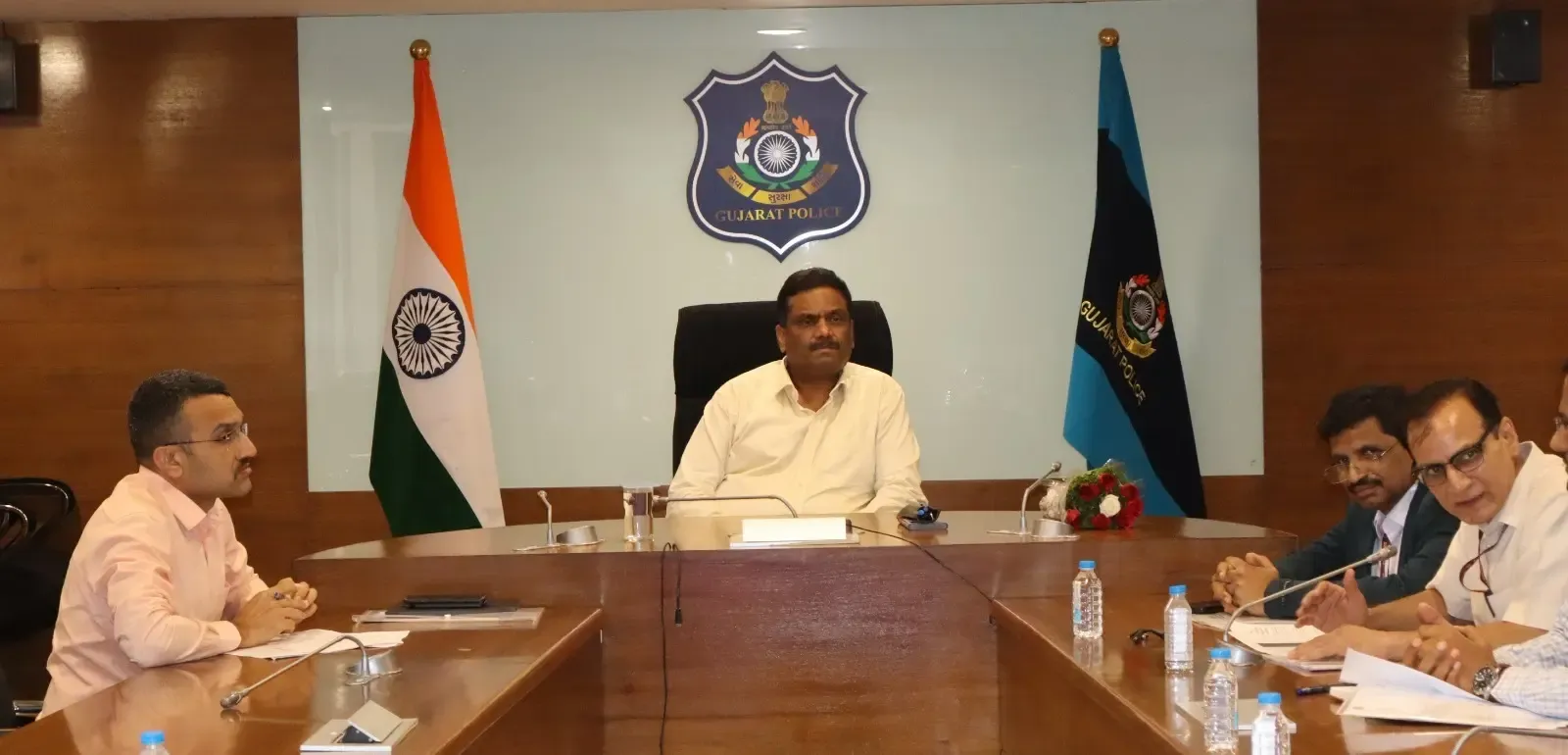 गुजरात पुलिस की बड़ी उपलब्धि: 46.71%25 रिकवरी रेट से 53,564 चोरी मोबाइल वापस, देश में तीसरा स्थान