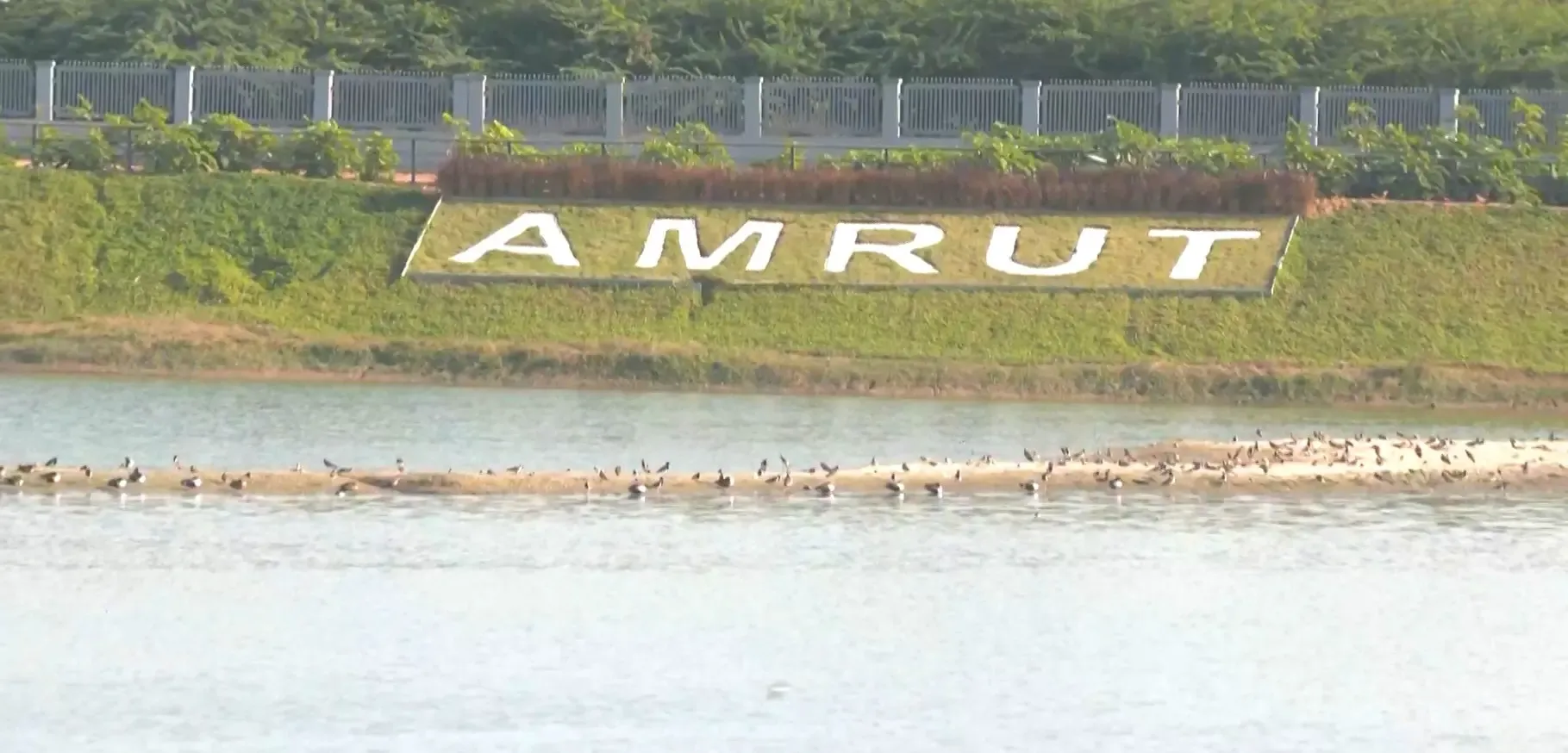 क्या गांधीनगर का कोलवडा तालाब अब विकास और प्रकृति की सुंदरता का प्रतीक बन गया है?