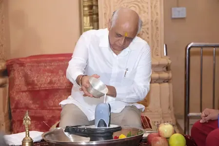 गुजरात: 'सोमनाथ स्वाभिमान पर्व' की शुरुआत, सीएम भूपेंद्र पटेल ने संतों के साथ किया 'ओंकार नाद' जाप 