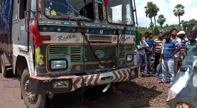 Tragic Multi-Vehicle Crash on Godhra–Vadodara Highway Claims Two Lives