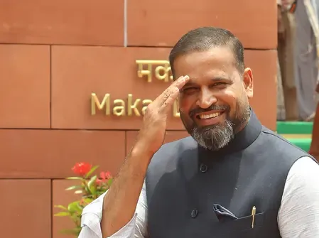 Vadodara civic body allots 978 sq m plot to Yusuf Pathan, Congress cries foul