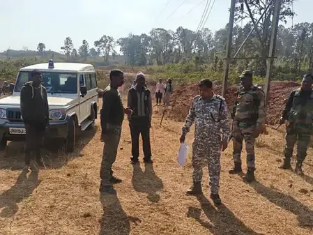 झारखंड : गुमला में लिव इन पार्टनर को कुल्हाड़ी से काट डाला, आरोपी युवक गिरफ्तार