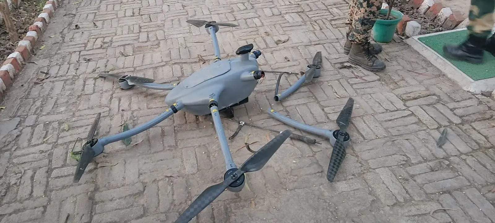 गुरदासपुर में मिली पाकिस्तानी ड्रोन से हेरोइन, बीएसएफ की शानदार सफलता