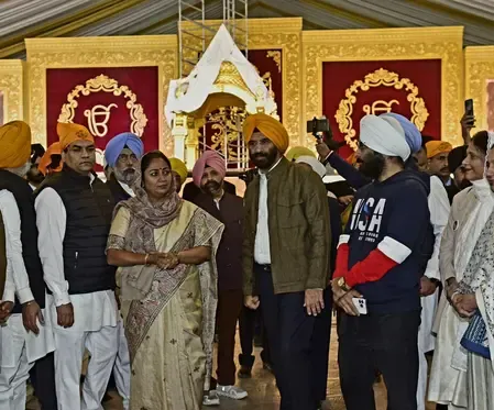 What is the significance of Guru Tegh Bahadur Martyrdom Day with public holiday declared in Delhi?