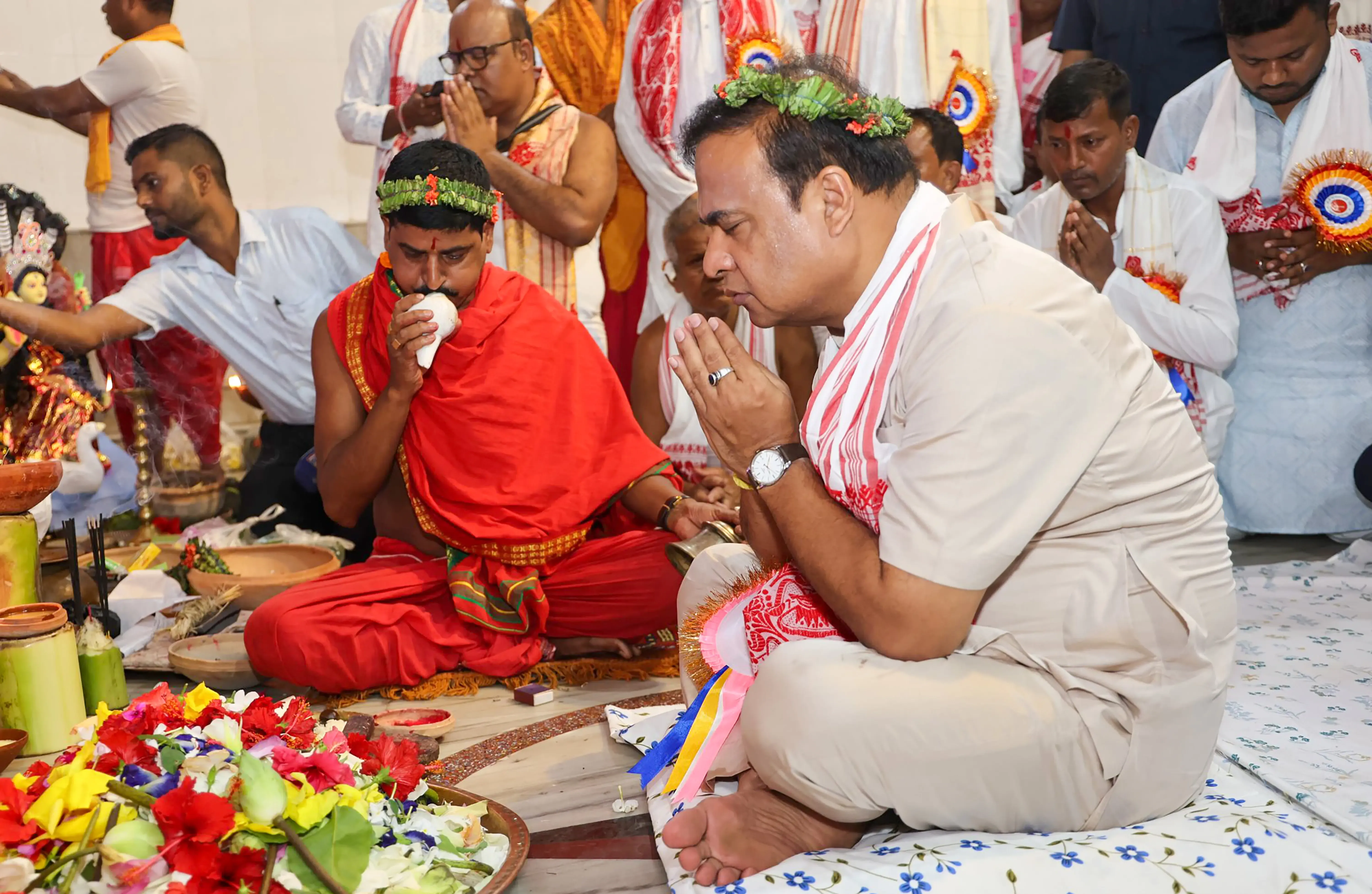 Assam CM Himanta Biswa Sarma honours Kalicharan Brahma on Punyatithi