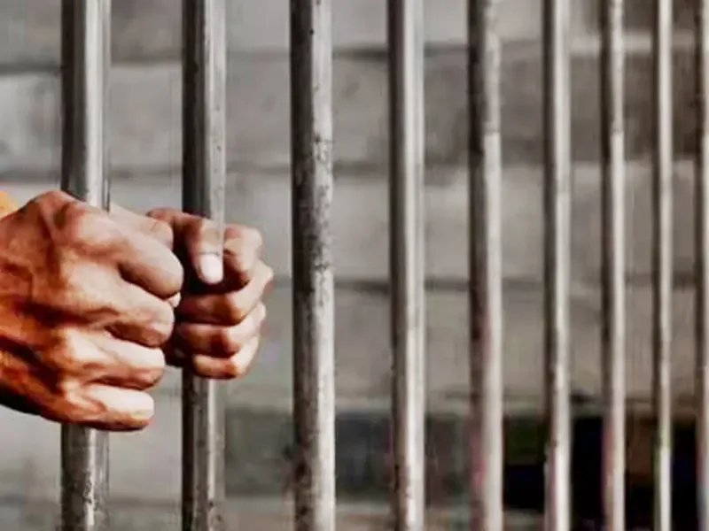 Did a Haryana government employee really get 4 years in jail for bribery?