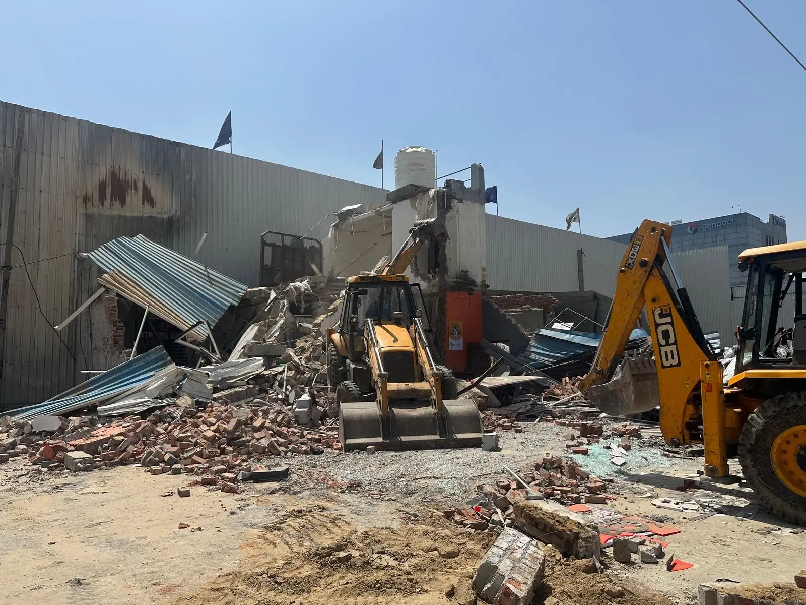 Gurugram: Joint Demolition Drive by MCG & GMDA