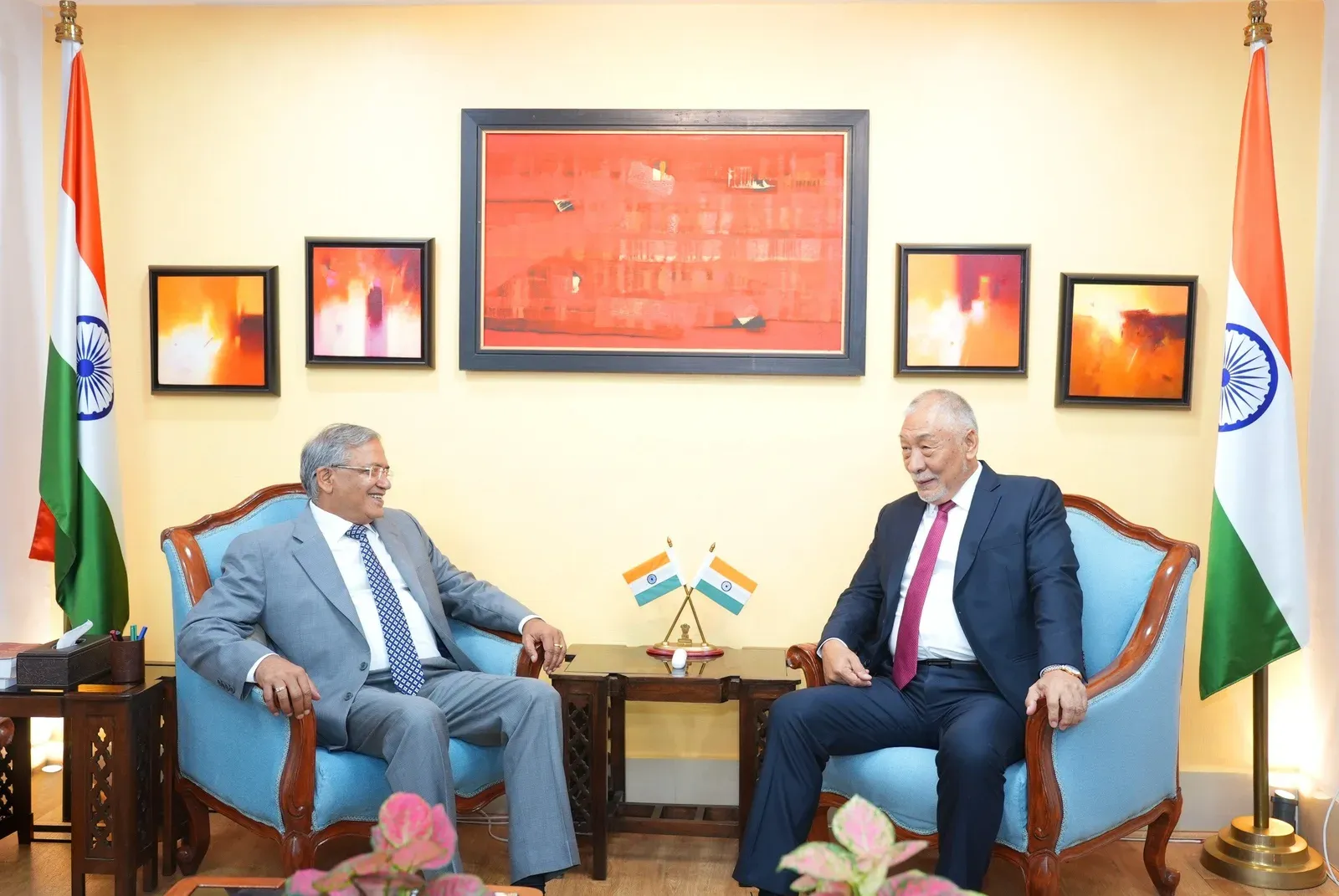 मुख्य चुनाव आयुक्त ज्ञानेश कुमार ने ब्राजील राजदूत से की भेंट, चुनाव प्रबंधन सहयोग पर बनी सहमति