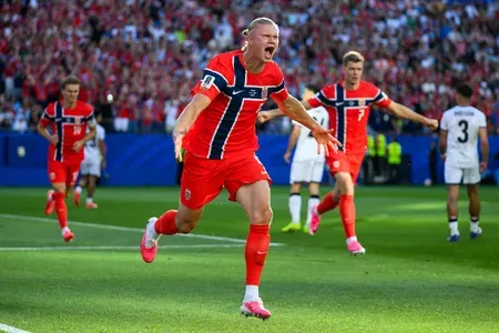 Haaland's brace on FIFA World Cup debut fires Norway to 4-1 win vs Iraq