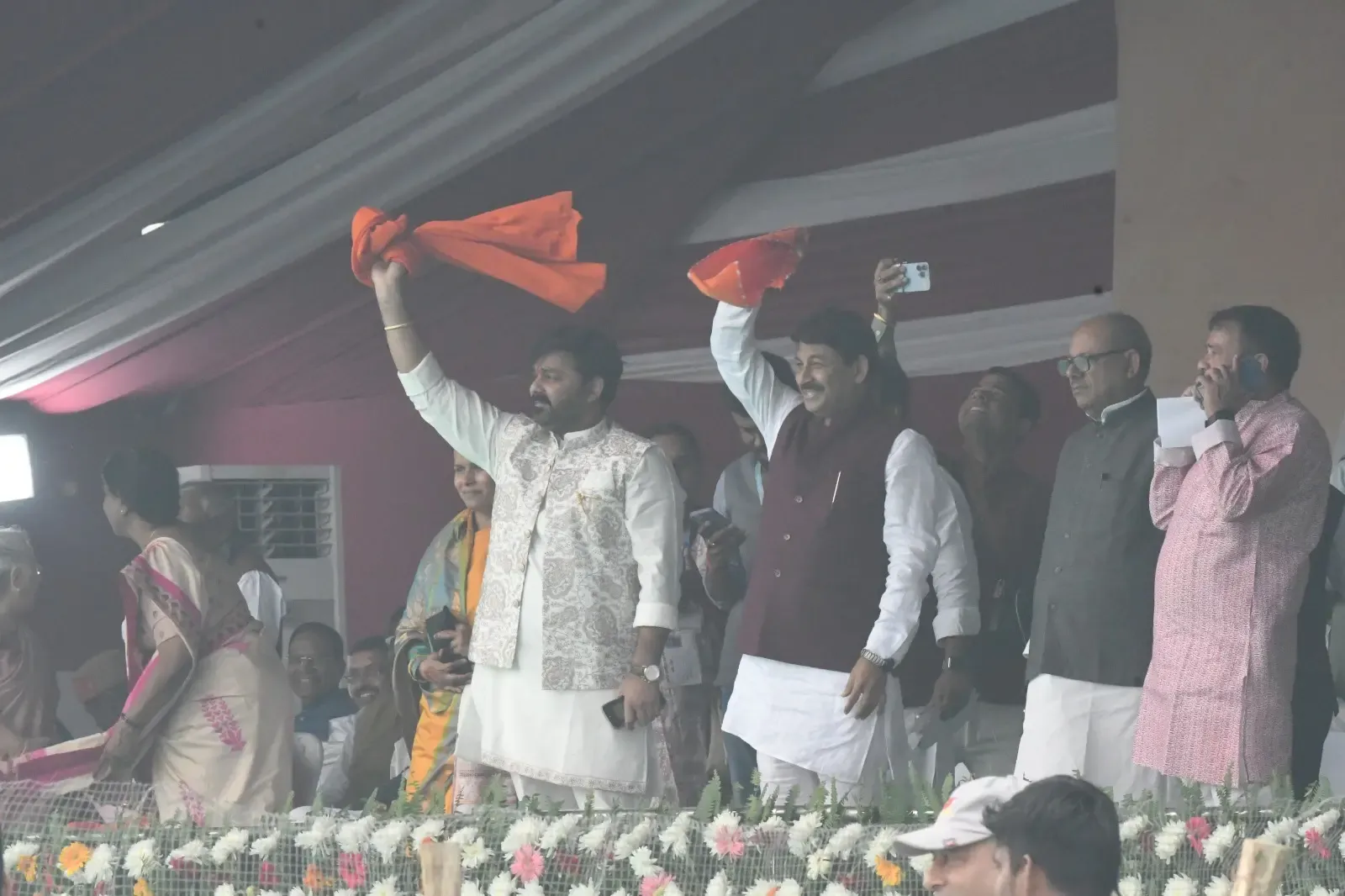 क्या मनोज तिवारी ने नीतीश कुमार के मुख्यमंत्री बनने पर खुशी जताई?