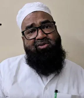 हलाल सर्टिफिकेशन विवाद: मौलाना इब्राहिम हुसैन और सिराज खान ने गोकुल डेयरी बहिष्कार अभियान को बताया गलत