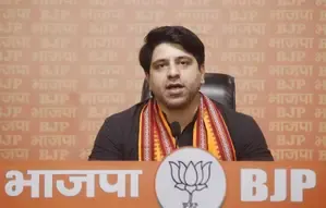 हमारे देश में एक गैंग है, जो जानबूझकर भारत की विदेश नीति पर राजनीति करता है : शहजाद पूनावाला