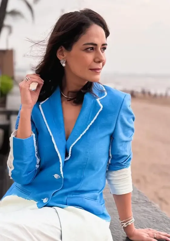 क्या एक्ट्रेस मोना सिंह ने हमेशा ऑनलाइन रहने वालों को दी अनमोल सलाह?