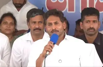 Jagan Urges Andhra Government to Return Fishing Harbours to Fishermen