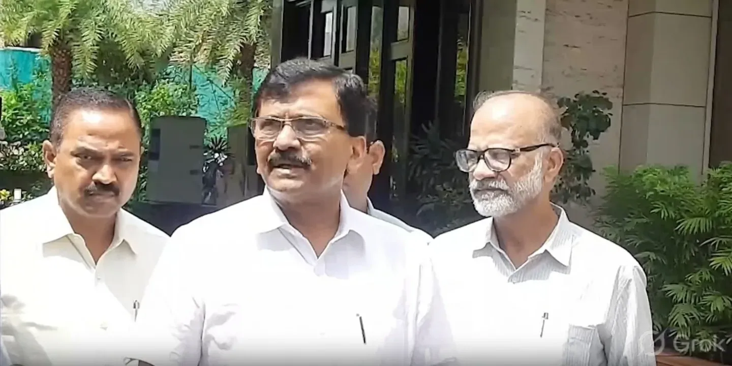 संजय राउत बोले — हनुमान चालीसा पढ़ने की कोई शर्त नहीं, 18 जुलाई को उद्धव ठाकरे के साथ मंदिर जाएंगे