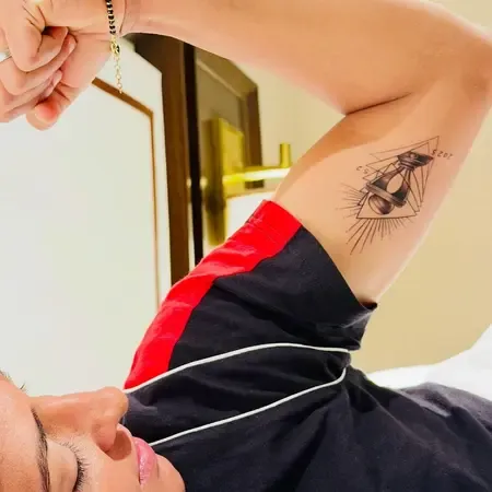 Did Harmanpreet Get the World Cup Trophy Etched on Her Skin?