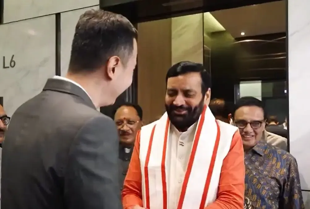 Haryana CM Nayab Singh Saini meets Punjab, Haryana diaspora in Singapore