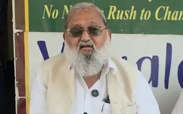 हरियाणा में गैंगस्टरों पर सख्त कार्रवाई जारी: अनिल विज बोले — राहुल गांधी डिप्रेशन के शिकार